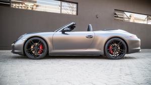 Porsche 911 Carrera S Cabriolet by RACE! 2018 года 